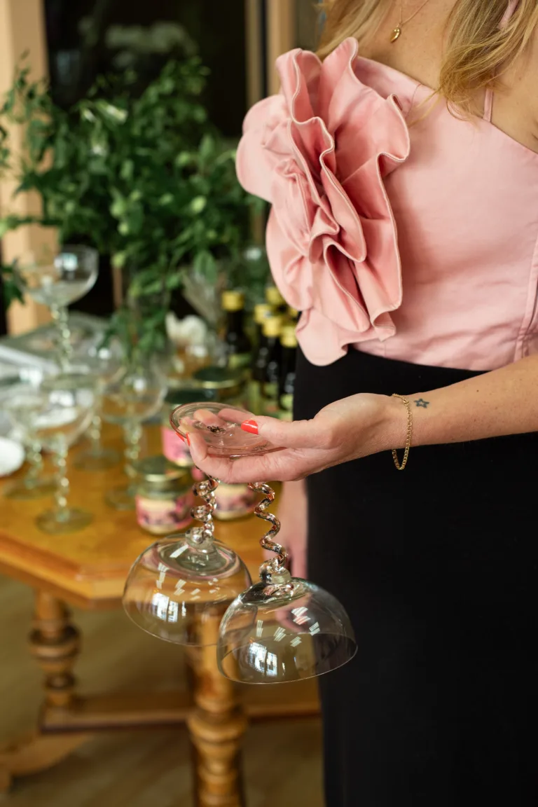 Spiral Drinkglas Rosa Från &Klevering - Elegant Rosa Spiralfot