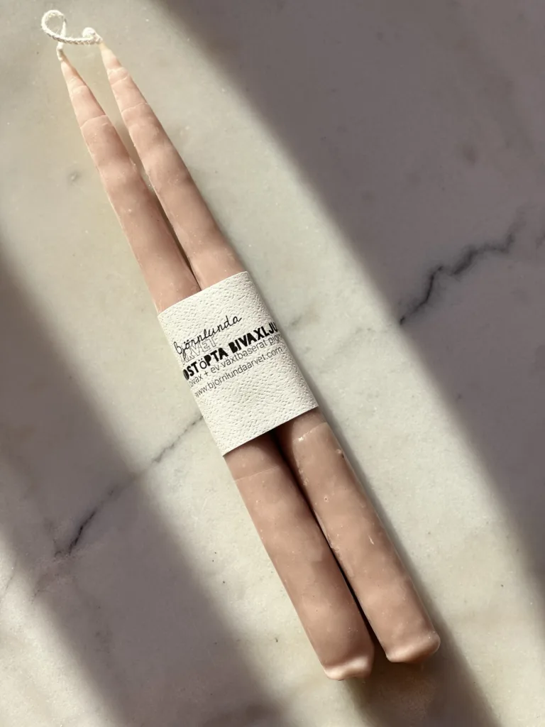 Handstöpta Bivaxljus Björnlunda Arvet - Nyponros