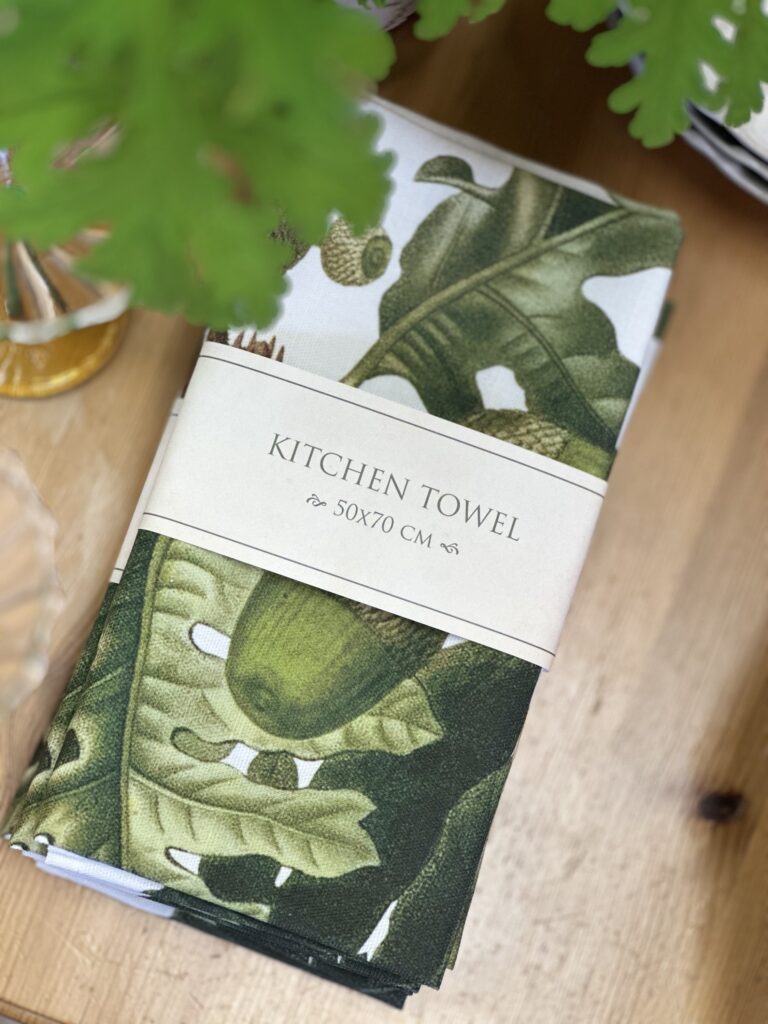 Kökshandduk Ekollon - Mönstrad bomullshandduk i naturtoner