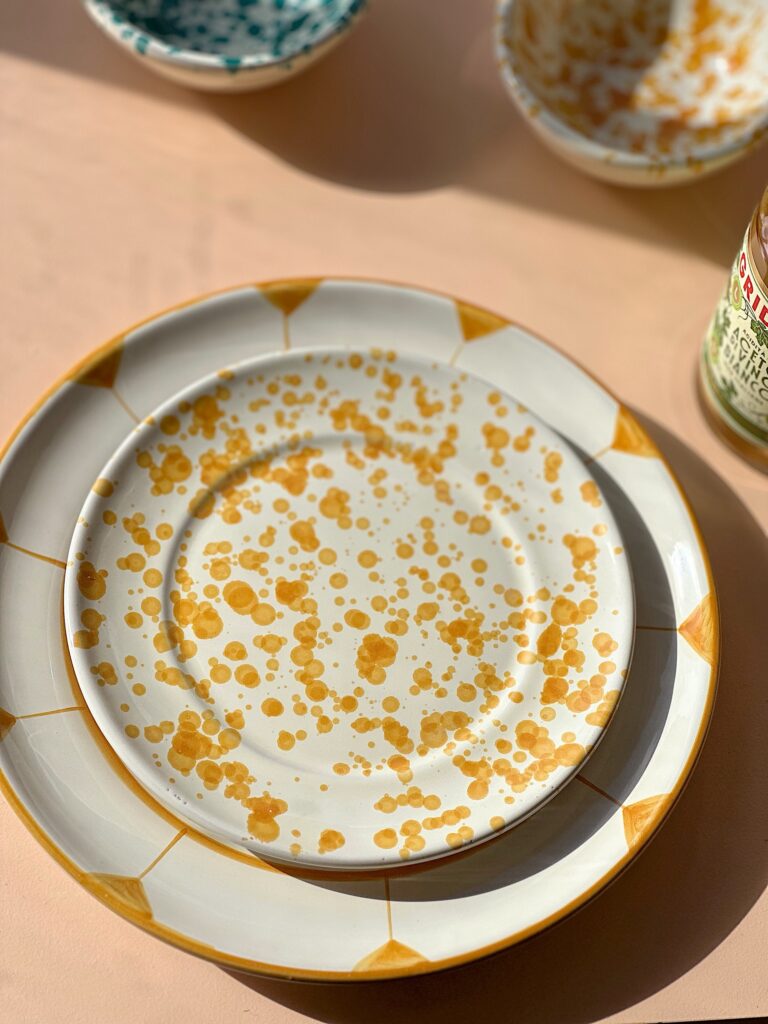 Assiett Spruzzi Gul Handmålad liten tallrik i Keramik